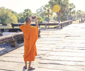Kambodscha - Khmer: ព្រះរាជាណាចក្រកម្ពុជា, Preăh Réachéanachâk Kâmpŭchéa